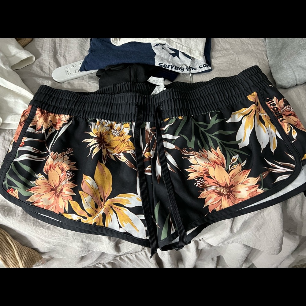 Floral Rip Curl shorts